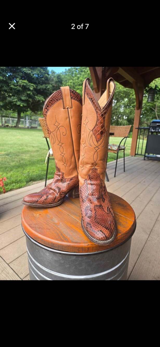 Justin Vintage Exotic Snakeskin and Leather Western Cowboy Boots Style P-0602 P-
